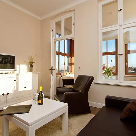 Das Autorenhaus - 13, 14 & 18 제바트헤링스도르프
